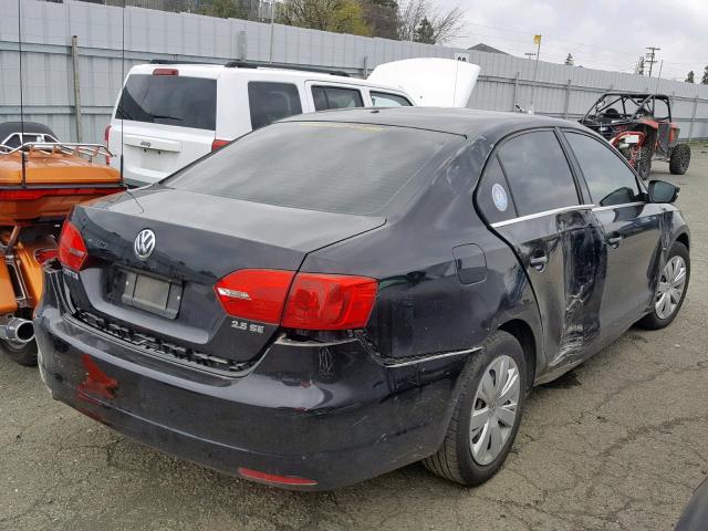 3VWDP7AJ6DM440804 - 2013 VOLKSWAGEN JETTA SE BLACK photo 4