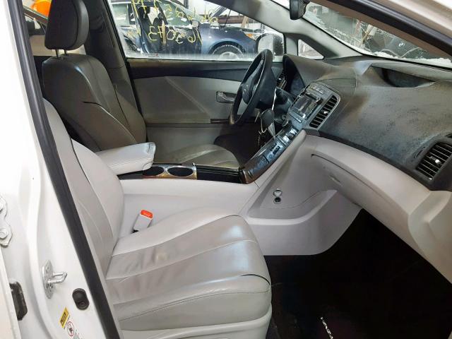 4T3BA3BB6AU012611 - 2010 TOYOTA VENZA BASE WHITE photo 5