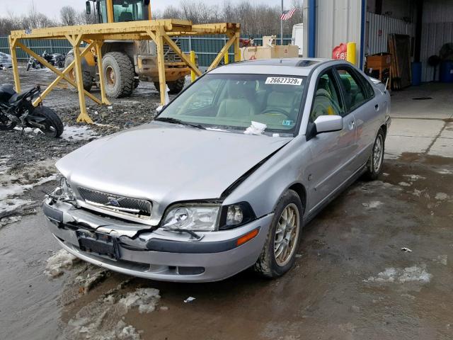 YV1VS27524F031681 - 2004 VOLVO S40 1.9T SILVER photo 2