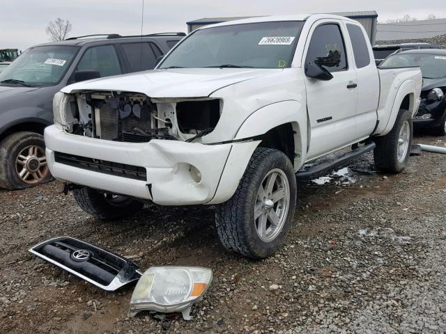 5TETU62N87Z373570 - 2007 TOYOTA TACOMA PRE WHITE photo 2