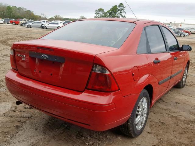 1FAFP34N97W131521 - 2007 FORD FOCUS ZX4 RED photo 4