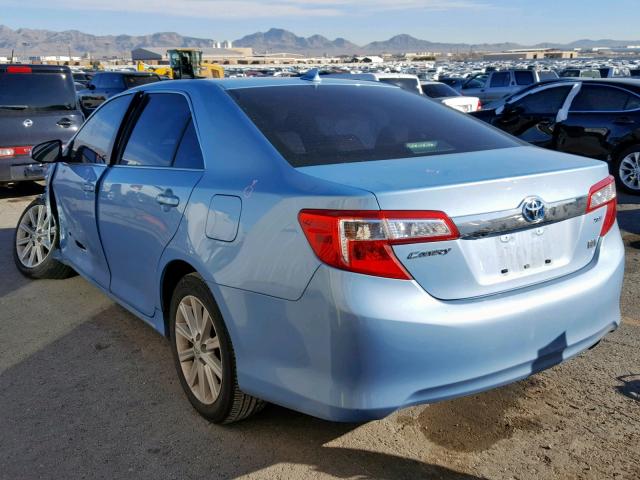 4T1BD1FKXCU010068 - 2012 TOYOTA CAMRY HYBR BLUE photo 3