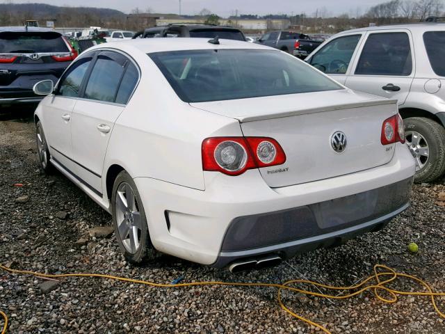 WVWAK73C78E072051 - 2008 VOLKSWAGEN PASSAT KOM WHITE photo 3