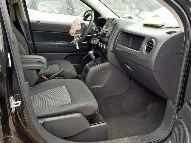 1J4NF1FB1BD134069 - 2011 JEEP COMPASS SP შავი ფოტო 5