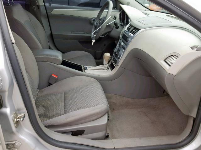 1G1ZC5E08CF219688 - 2012 CHEVROLET MALIBU 1LT 银色 照片 5