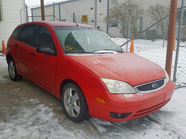 3FAFP37NX5R123391 - 2005 FORD FOCUS ZX5 RED photo 1