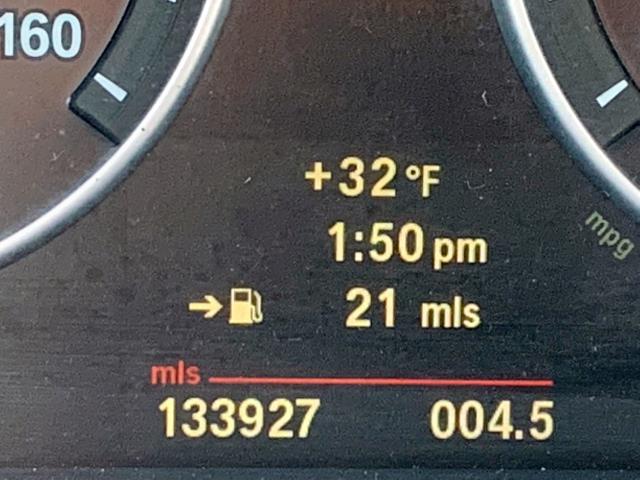 WBAFU9C53BC784151 - 2011 BMW 550 XI BLACK photo 9