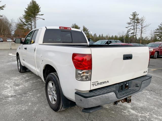 5TBBV54128S506831 - 2008 TOYOTA TUNDRA DOU WHITE photo 4