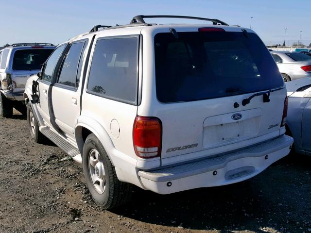 1FMDU65P2YZB15779 - 2000 FORD EXPLORER L WHITE photo 3