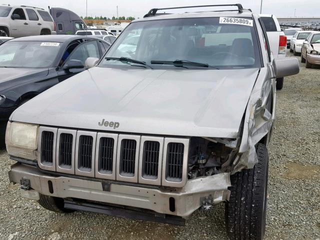 1J4GZ78YXWC163666 - 1998 JEEP GRAND CHER GRAY photo 2