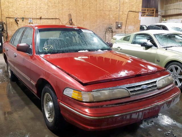 2FALP74W5VX200564 - 1997 FORD CROWN VICT RED photo 1