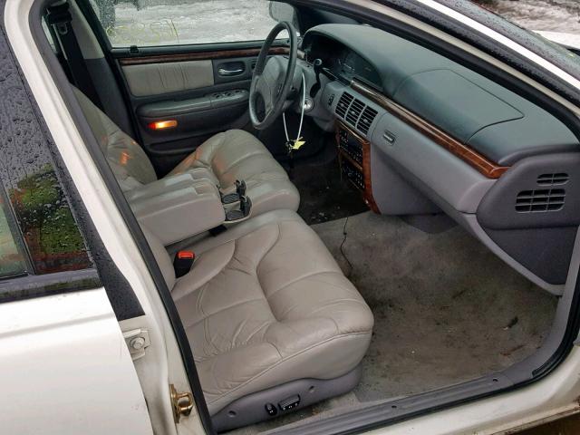 2C3HC56F3TH217839 - 1996 CHRYSLER LHS WHITE photo 5