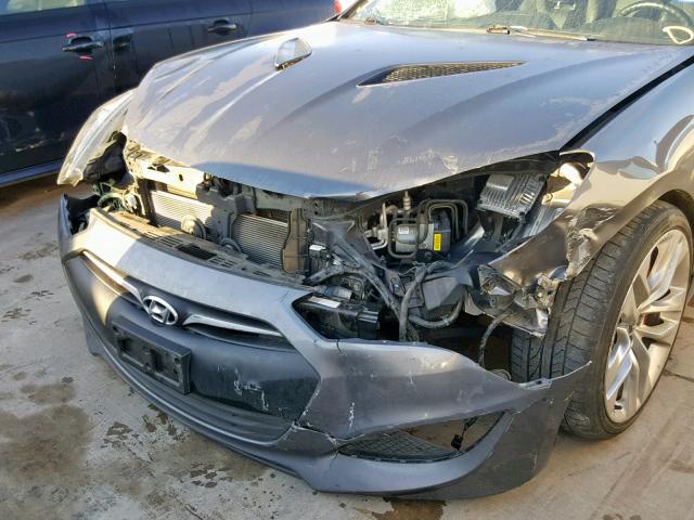 KMHHU6KJ1FU126736 - 2015 HYUNDAI GENESIS CO GRAY photo 9