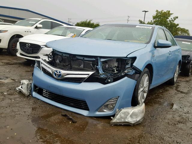 4T1BD1FKXCU036069 - 2012 TOYOTA CAMRY HYBR BLUE photo 2