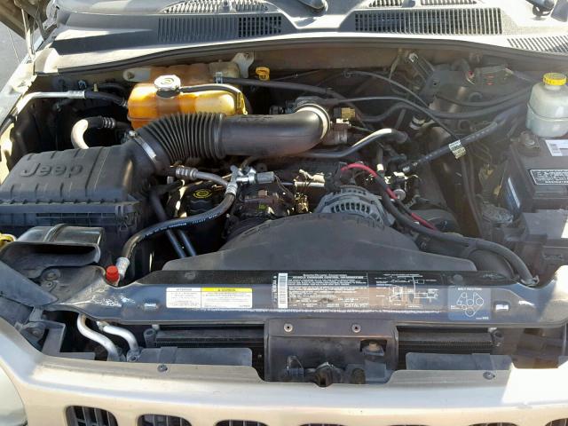 1J4GK38K44W102608 - 2004 JEEP LIBERTY RE TAN photo 7