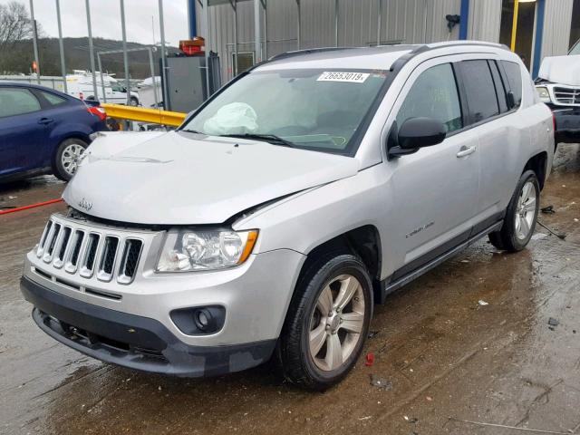 1C4NJCBA2CD518845 - 2012 JEEP COMPASS SP 银色 照片 2