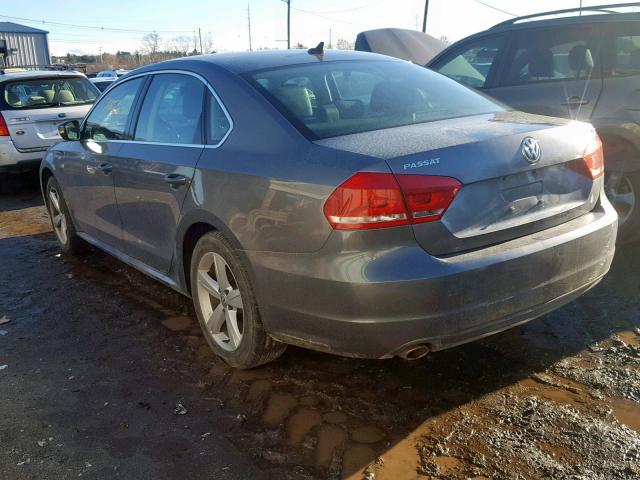 1VWBP7A39DC148736 - 2013 VOLKSWAGEN PASSAT SE GRAY photo 3