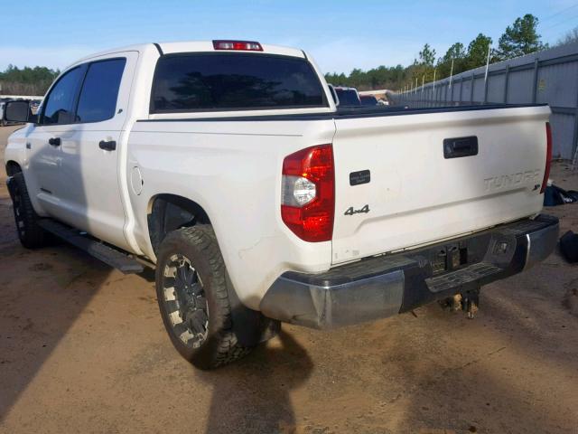 5TFDW5F19GX563787 - 2016 TOYOTA TUNDRA CRE WHITE photo 3