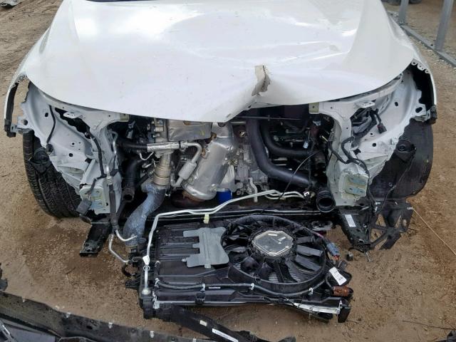 1G1ZH5SX0GF338909 - 2016 CHEVROLET MALIBU PRE WHITE photo 9