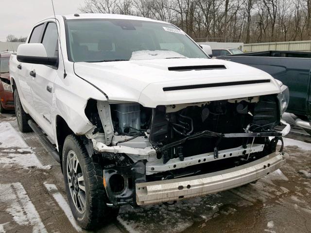 5TFDY5F15JX756732 - 2018 TOYOTA TUNDRA CRE WHITE photo 1