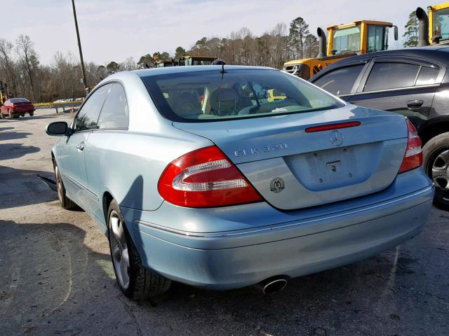 WDBTJ65J34F118138 - 2004 MERCEDES-BENZ CLK 320C BLUE photo 3