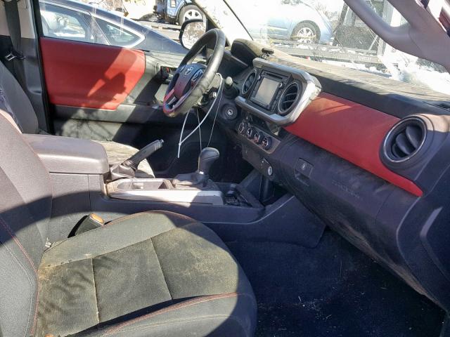 3TMCZ5ANXHM105843 - 2017 TOYOTA TACOMA DOU Boz foto 5
