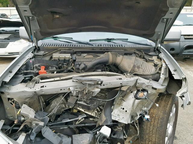 5LMFU27506LJ12390 - 2006 LINCOLN NAVIGATOR GRAY photo 7