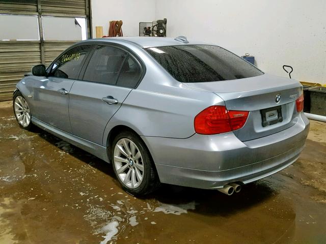 WBAPH5C59BA443138 - 2011 BMW 328 I SULE BLUE photo 3