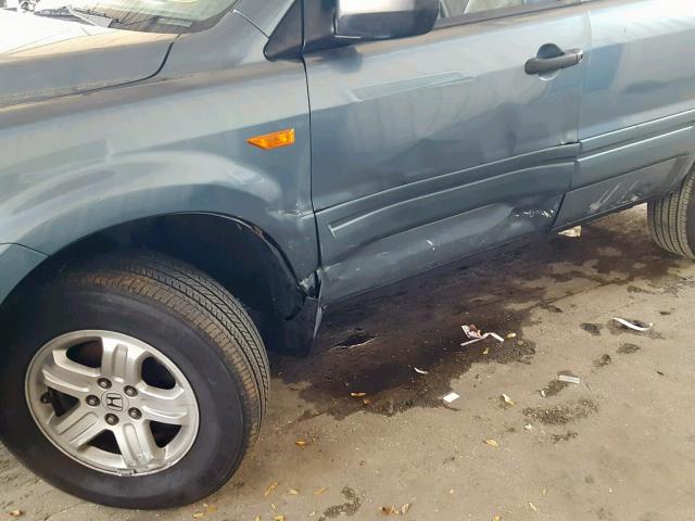 5FNYF28186B023059 - 2006 HONDA PILOT LX BLUE photo 9