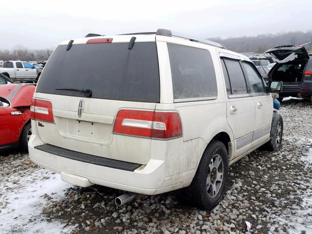 5LMFU28568LJ05011 - 2008 LINCOLN NAVIGATOR Ақ фото 4