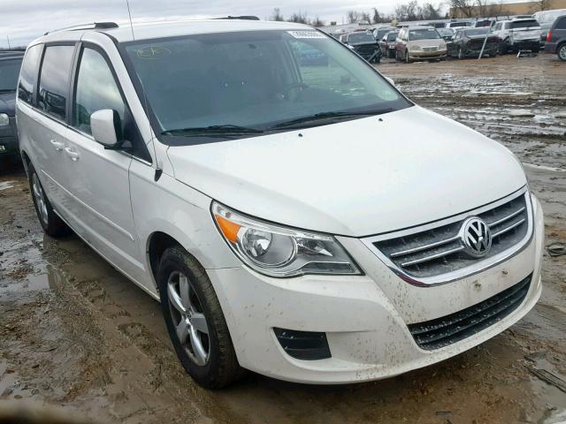 2V4RW3DG1BR691410 - 2011 VOLKSWAGEN ROUTAN SE WHITE photo 1