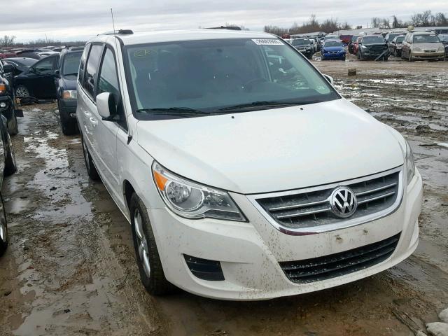 2V4RW3DG1BR691410 - 2011 VOLKSWAGEN ROUTAN SE WHITE photo 9