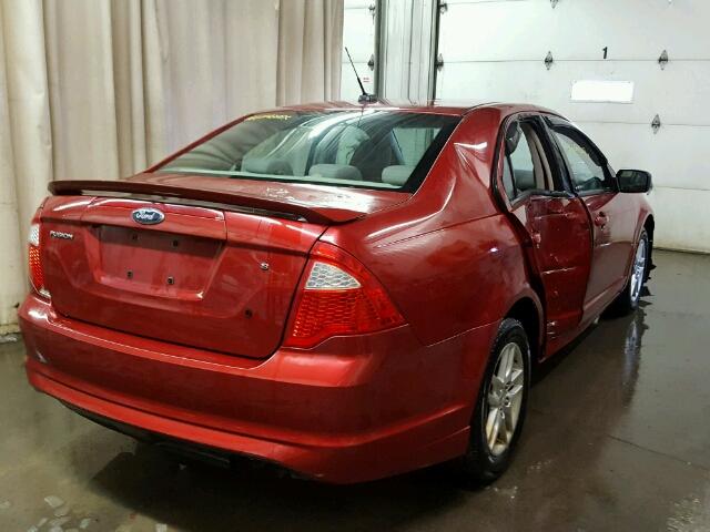 3FAHP0GA6AR168097 - 2010 FORD FUSION S RED photo 4