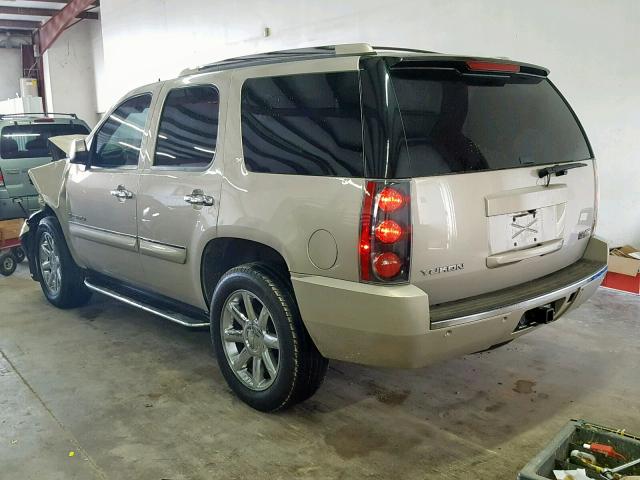 1GKFK638X7J277868 - 2007 GMC YUKON DENA GOLD photo 3