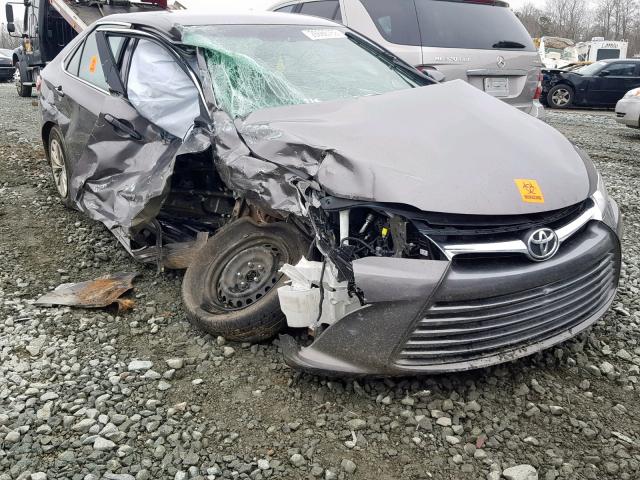 4T1BF1FK9HU703912 - 2017 TOYOTA CAMRY LE GRAY photo 1