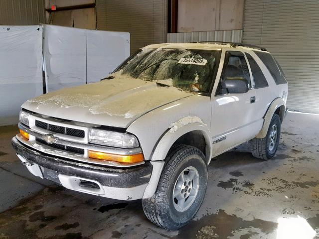 1GNCT18W2XK155416 - 1999 CHEVROLET BLAZER WHITE photo 2