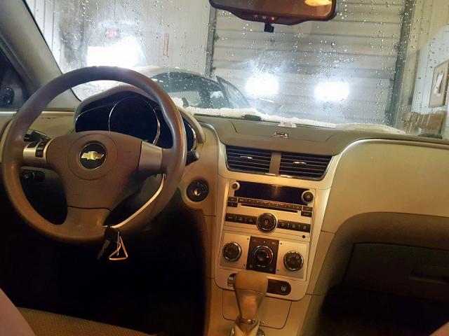 1G1ZG57B694223505 - 2009 CHEVROLET MALIBU LS Gümüş foto 9