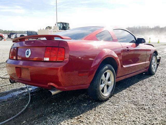 1ZVFT82H475338370 - 2007 FORD MUSTANG GT RED photo 4