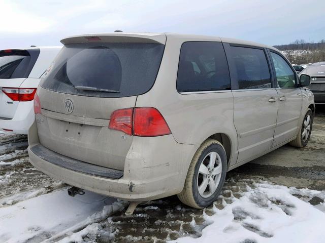 2V8HW34199R546535 - 2009 VOLKSWAGEN ROUTAN SE TAN photo 4