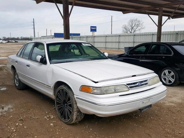 2FALP73W6VX107361 - 1997 FORD CROWN VICT WHITE photo 1