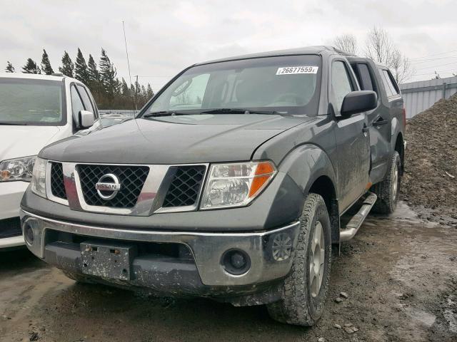 1N6AD07WX6C443487 - 2006 NISSAN FRONTIER C GRAY photo 2