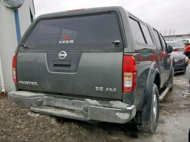 1N6AD07WX6C443487 - 2006 NISSAN FRONTIER C GRAY photo 4