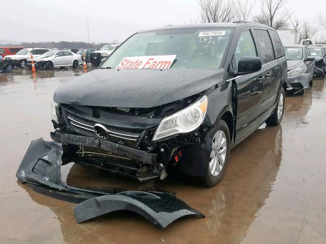 2C4RVABG0ER135453 - 2014 VOLKSWAGEN ROUTAN SE BLACK photo 2