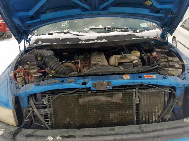 1B7MF3361WJ209185 - 1998 DODGE RAM 3500 BLUE photo 7