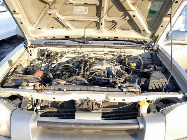 1N6ED27T81C335719 - 2001 NISSAN FRONTIER C BEIGE photo 7