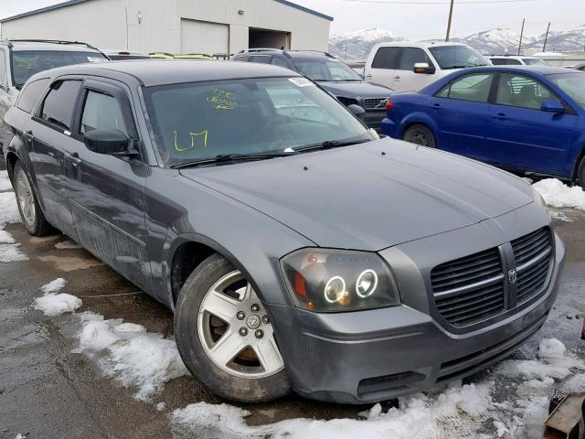 2D4FV48V45H167809 - 2005 DODGE MAGNUM SXT GRAY photo 1