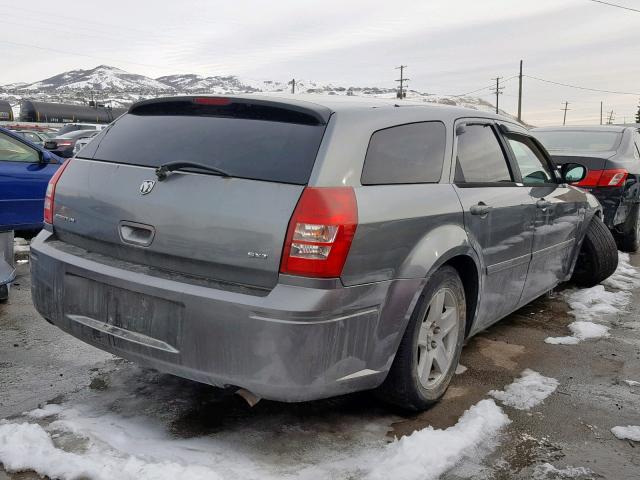 2D4FV48V45H167809 - 2005 DODGE MAGNUM SXT GRAY photo 4