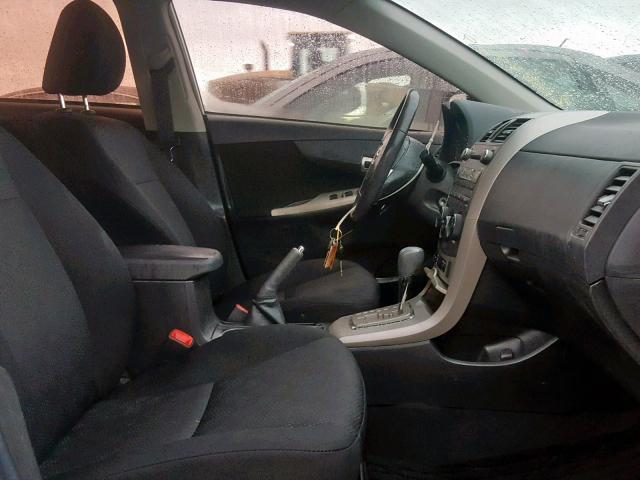 1NXBU4EE6AZ297869 - 2010 TOYOTA COROLLA BA WHITE photo 5