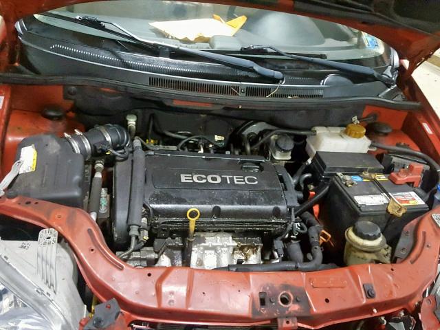 KL1TD6DE0AB096185 - 2010 CHEVROLET AVEO LS RED photo 7