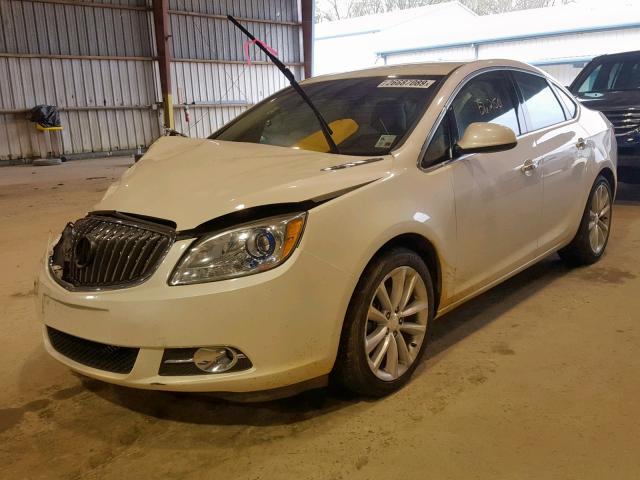 1G4PR5SK1C4207411 - 2012 BUICK VERANO CON WHITE photo 2